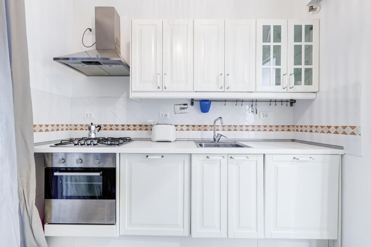 Trevi Fountain Modern Apartment Рим Екстериор снимка