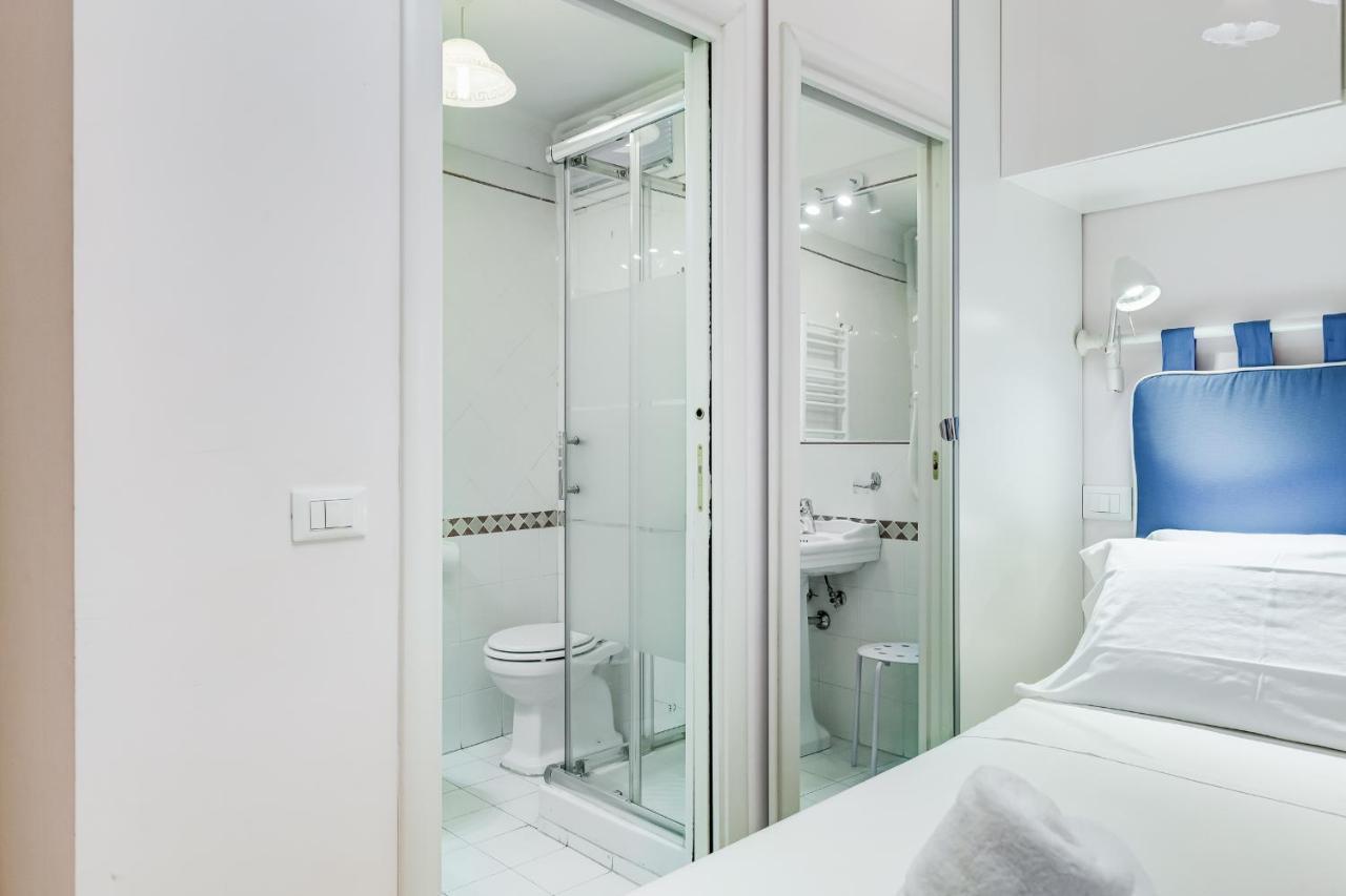 Trevi Fountain Modern Apartment Рим Екстериор снимка