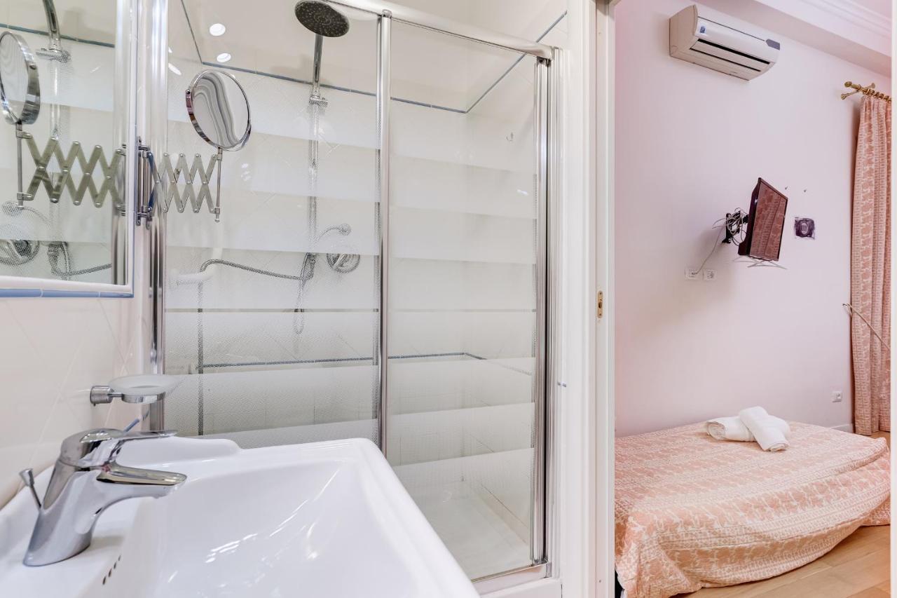 Trevi Fountain Modern Apartment Рим Екстериор снимка
