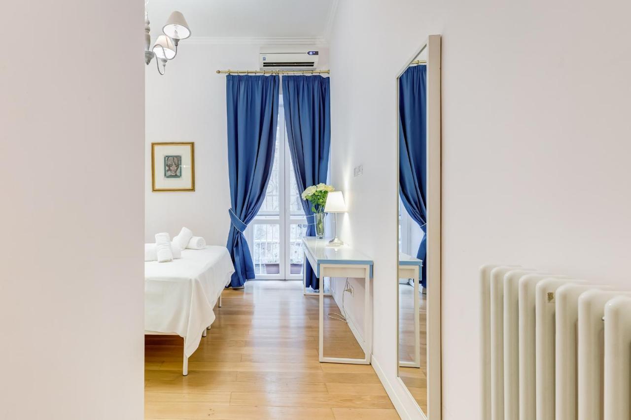 Trevi Fountain Modern Apartment Рим Екстериор снимка