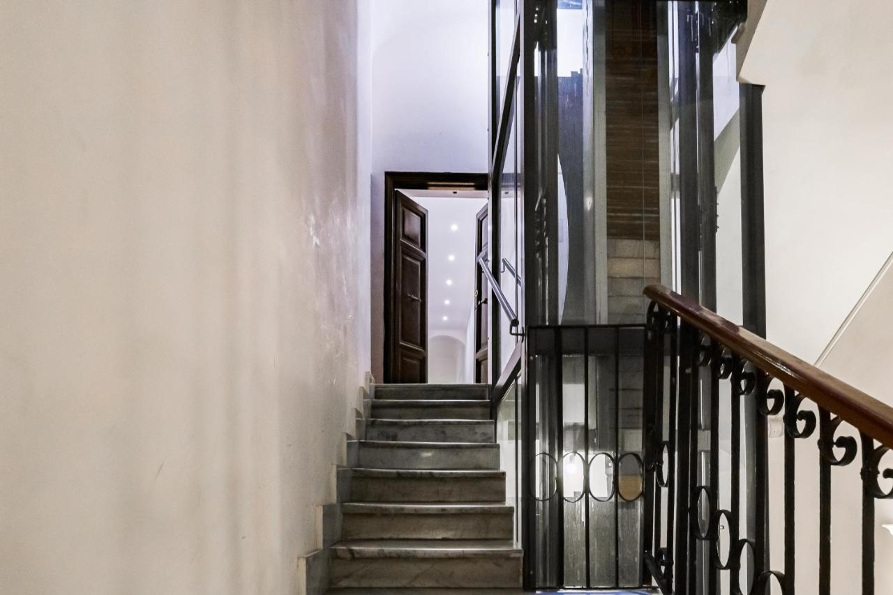 Trevi Fountain Modern Apartment Рим Екстериор снимка